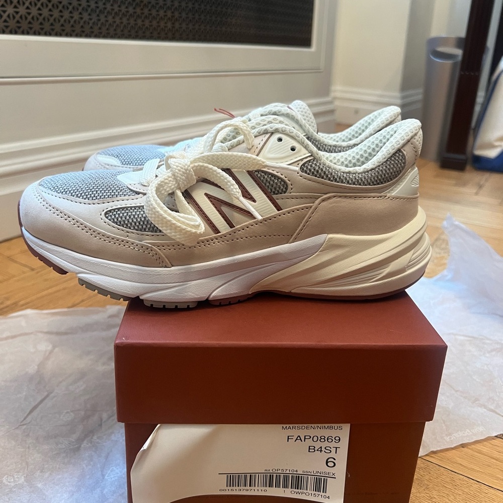 New Balance x Loro Piana 990v6 Unisex Sneaker Brand New